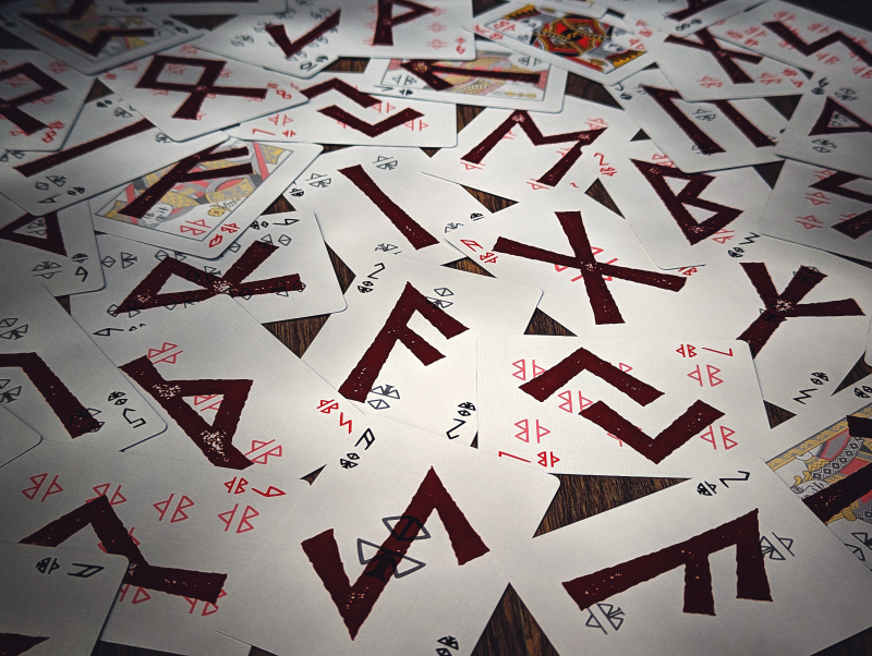 The Elder Deck: The Magician's Tool for Rune Reading